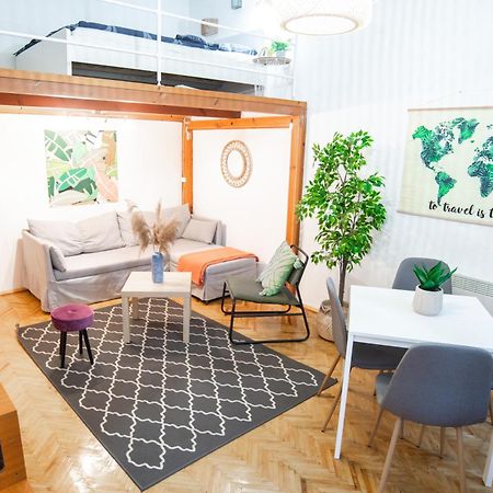 Lovely Apartment In Erzsebetvaros A57 Будапеща Екстериор снимка